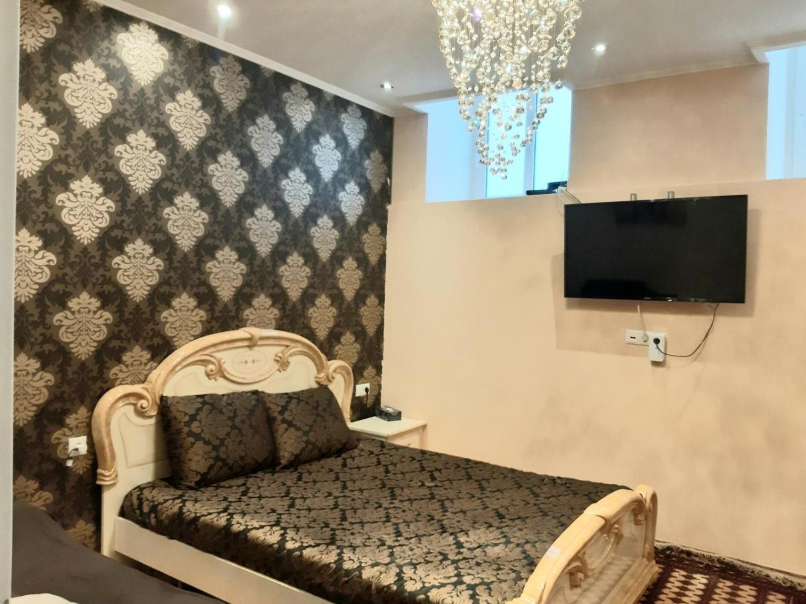 Grosse Wohnung Naehe Zentrum Вена Экстерьер фото