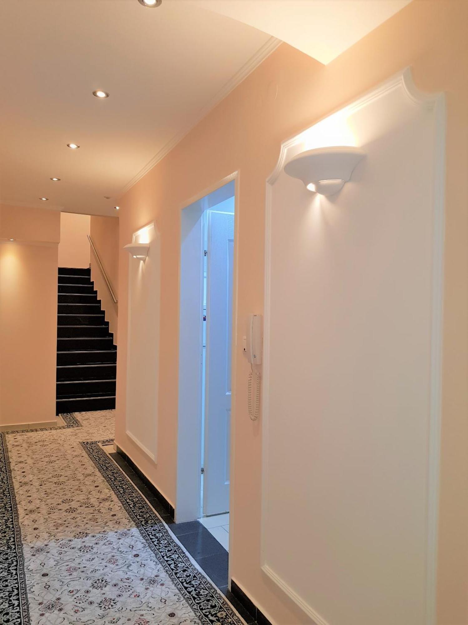 Grosse Wohnung Naehe Zentrum Вена Экстерьер фото